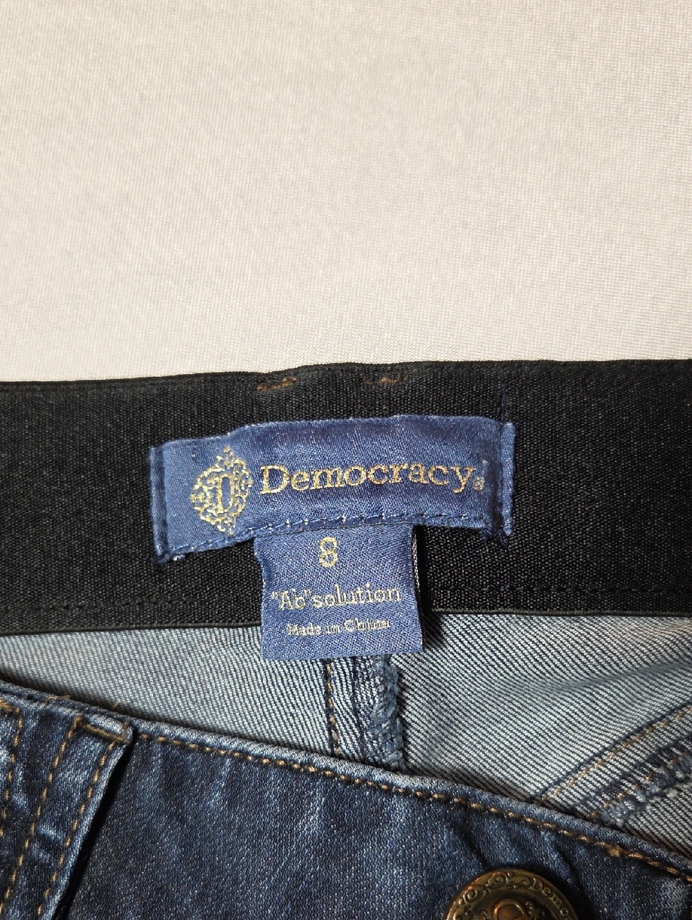Democracy "Ab"solution Straight Leg Jeans Size 8 - Picture 8 of 10